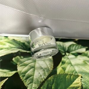 ReVive Moisturizing Renewal Cream Nightly Retexturizer 0.17oz / 5ml Each New